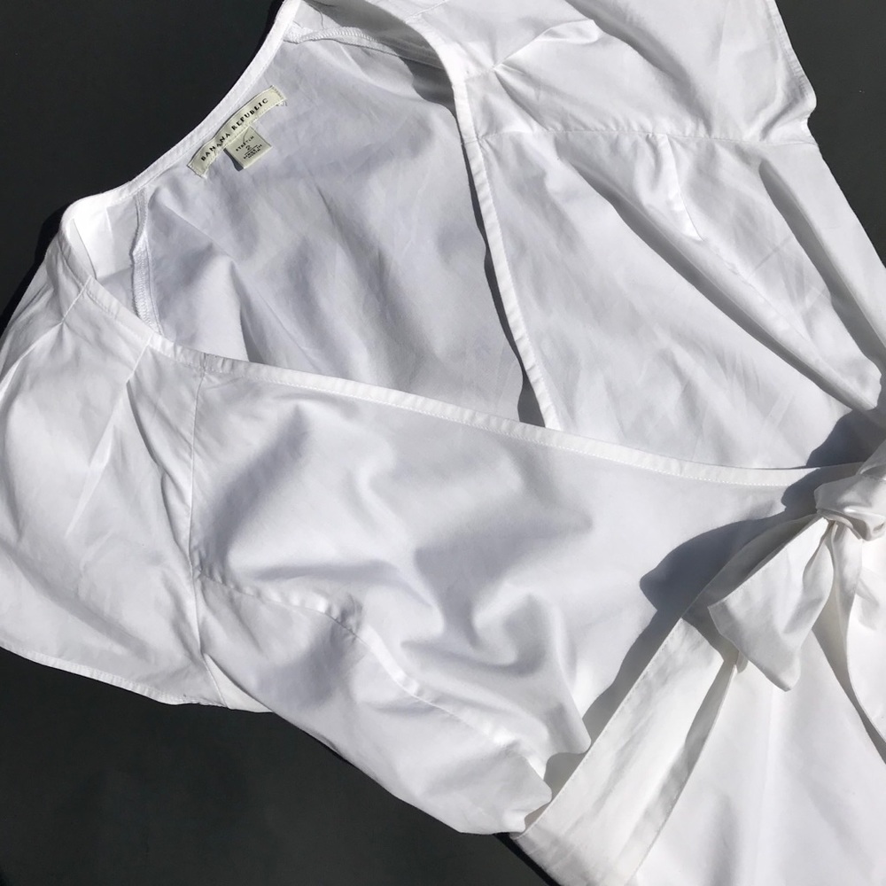 Banana Republic white cap sleeve tie blouse size s